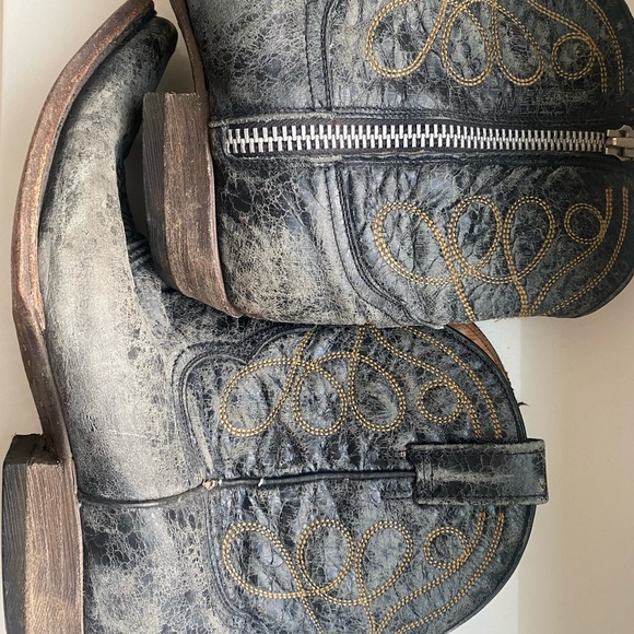 Size 6 1/2 Stetson Boots - Picture 1 of 4